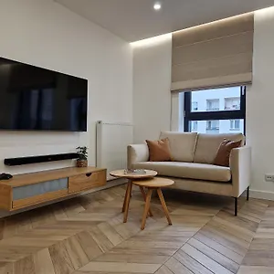 Apartament New Funcional Easy High Standard Free Garage Parking, Kraków